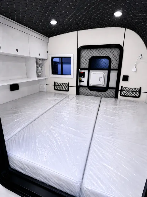 Breath Ultra interior colour preview
